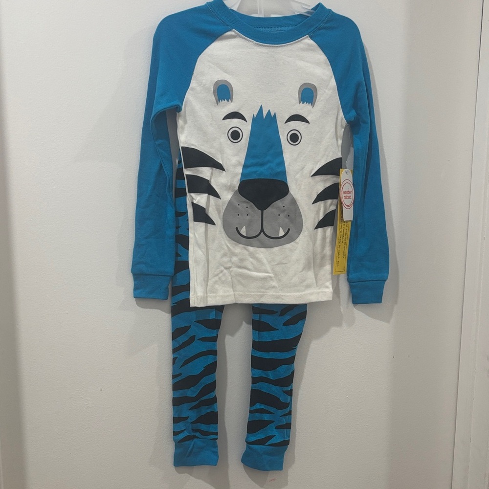 BNWT Wonder Nation Tiger Blue Pajamas